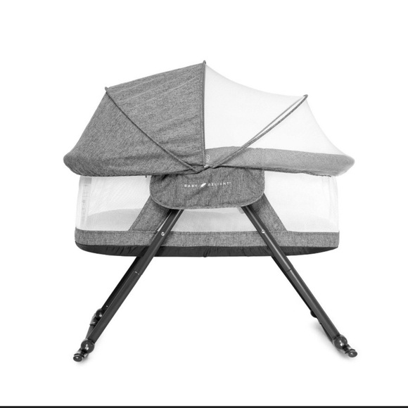 Baby Delight Other - Gray Baby Delight Bassinet
